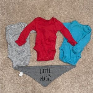 Newborn Onesies + Drool Bib